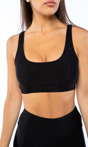 THE LITTLE BLACK IAW TOP